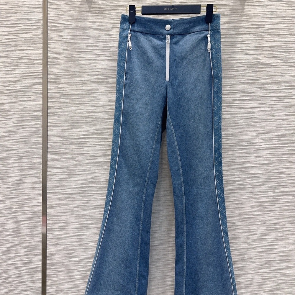 LOUIS VUITTON Women's Jeans